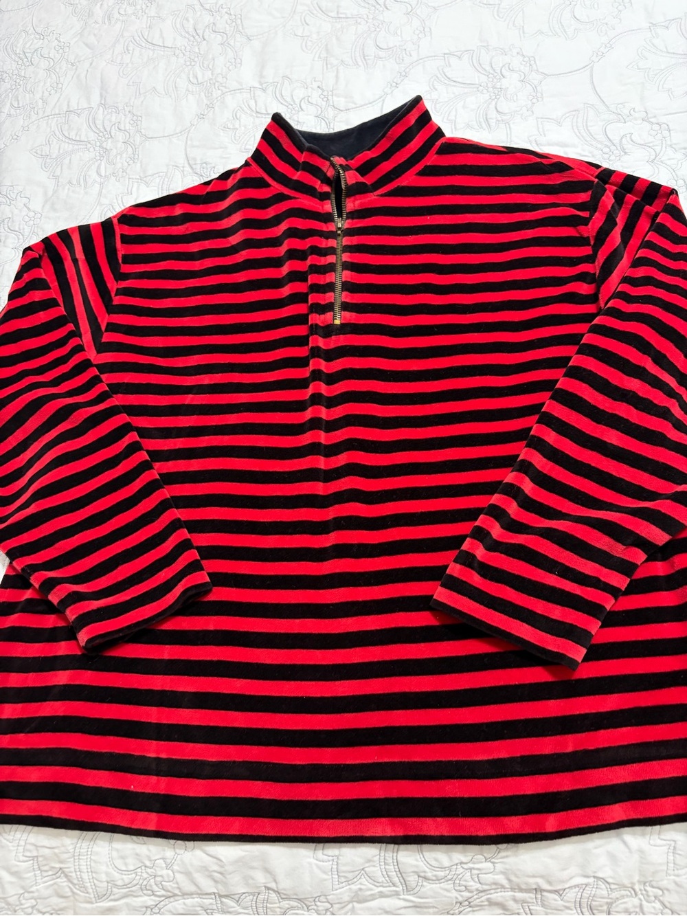 Jason Maxwell Soft striped Velour Red & Black Pullover Sweatshirt Size Medium